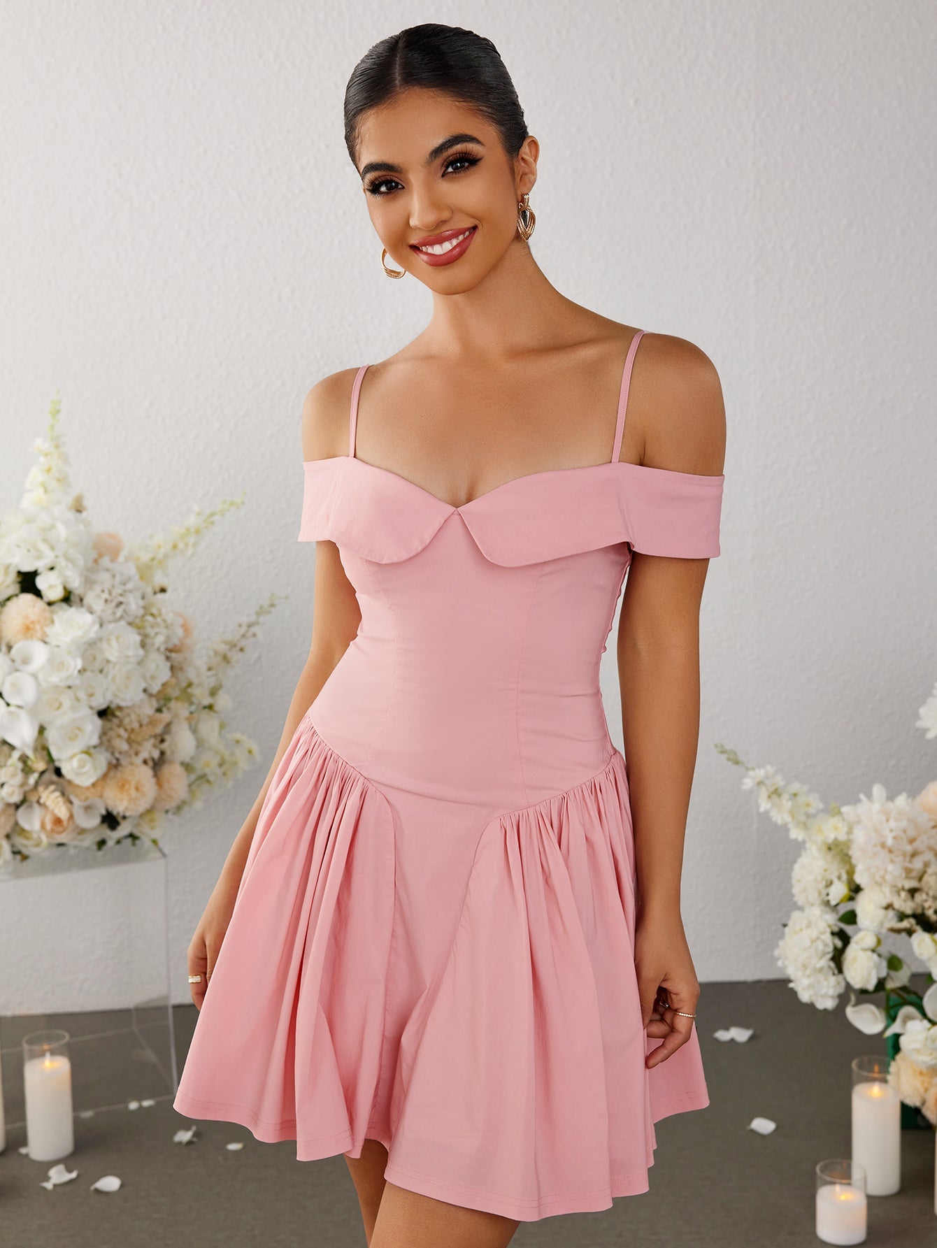 Temperament Suspende Straight-Neck Mini Dress
