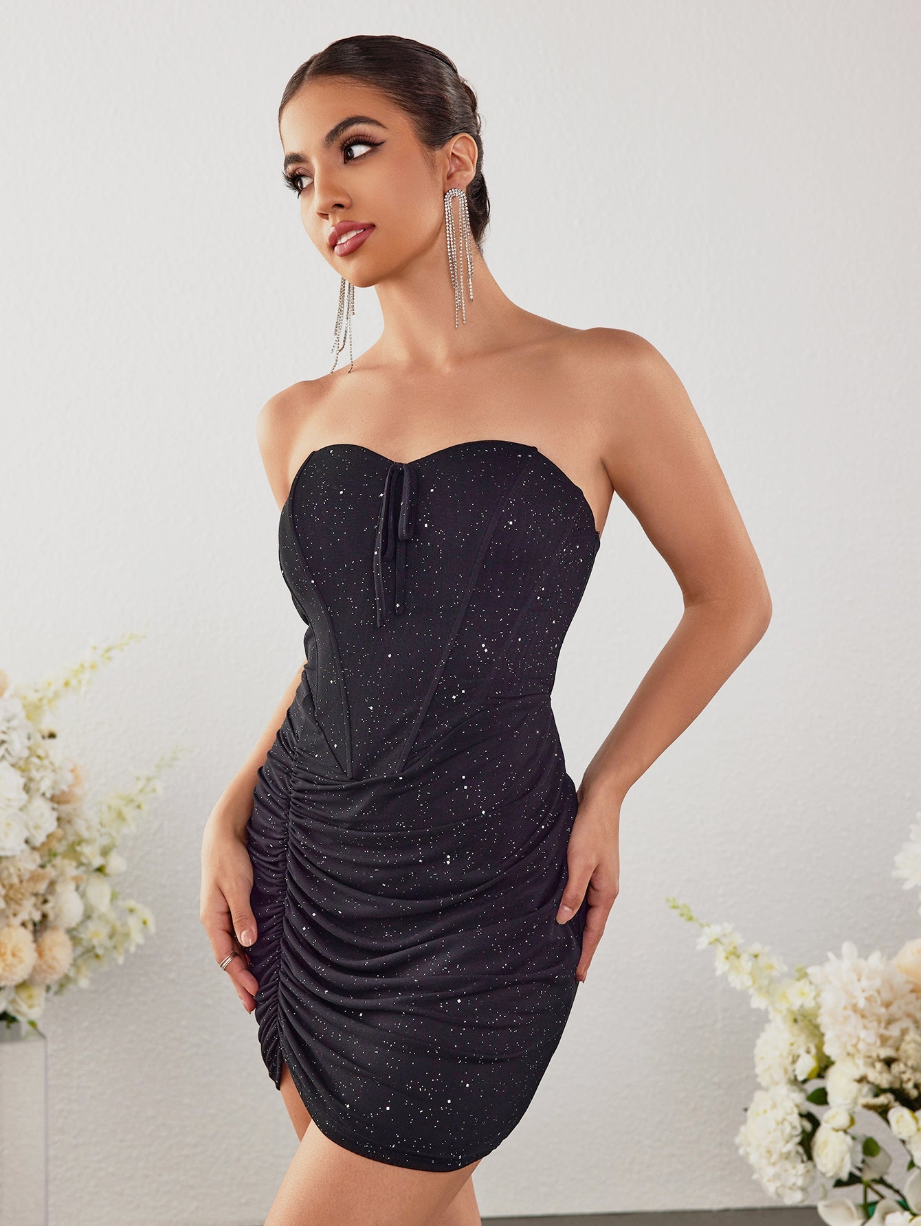 High-End Slim Bandeau Mini Dress