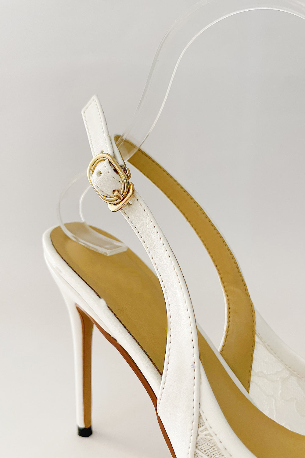 Lace Pointed Slingback High Heeled Pumps