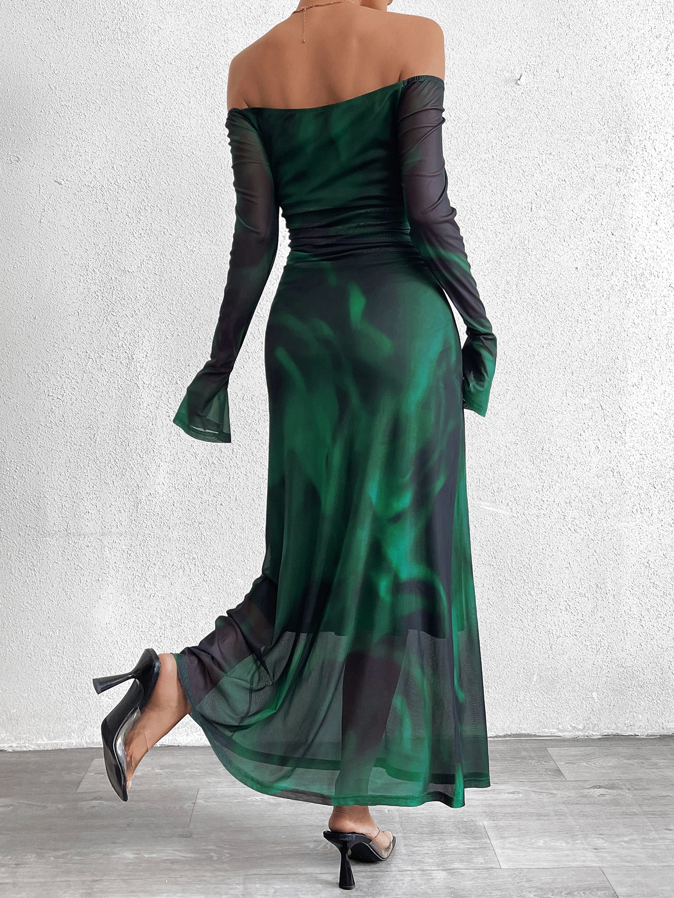 Fashion Print Straight-Neck Slim Fitting Maxi Dress