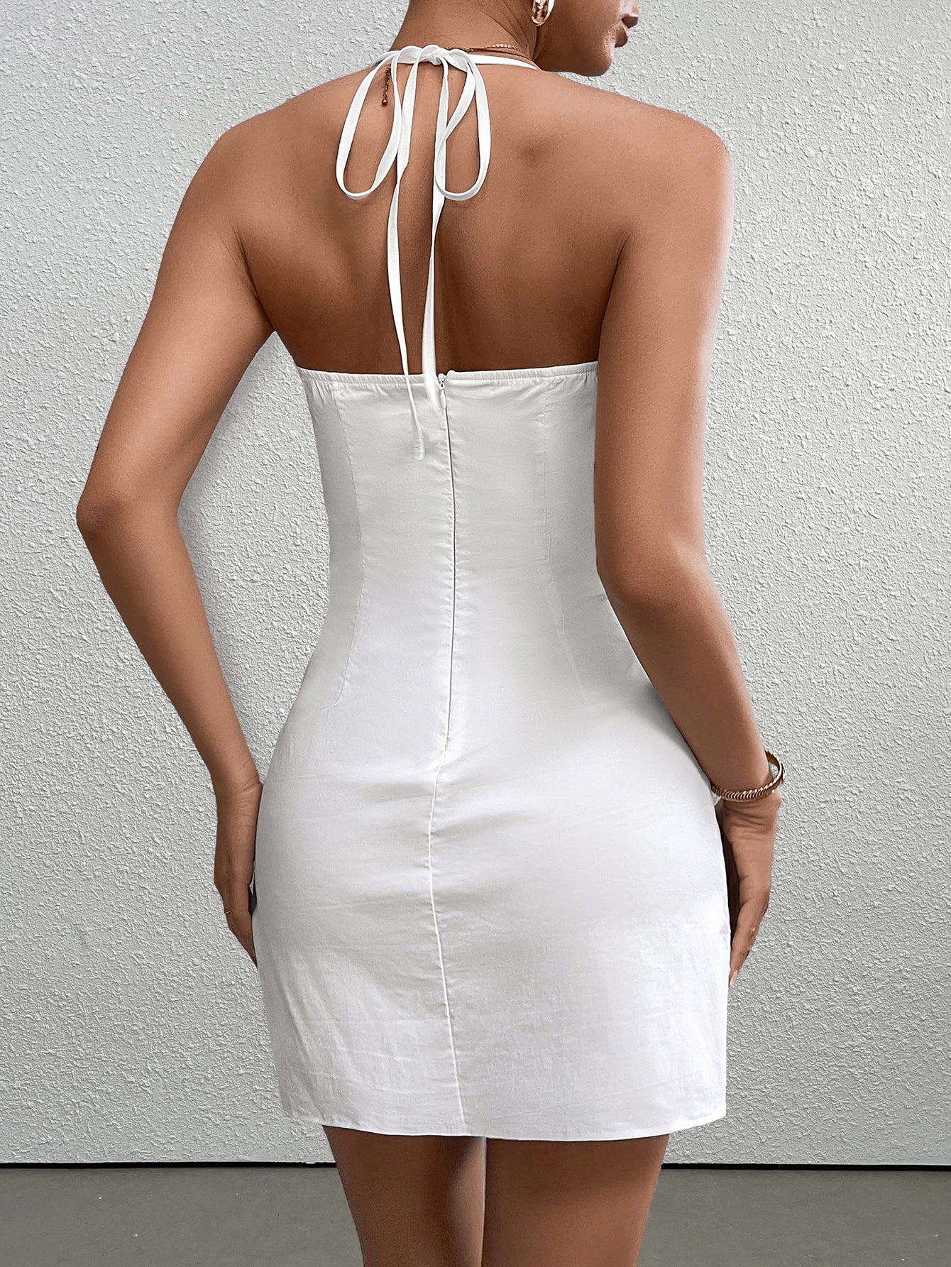 Solid Halter Neck Sleeveless Bodycon Dress