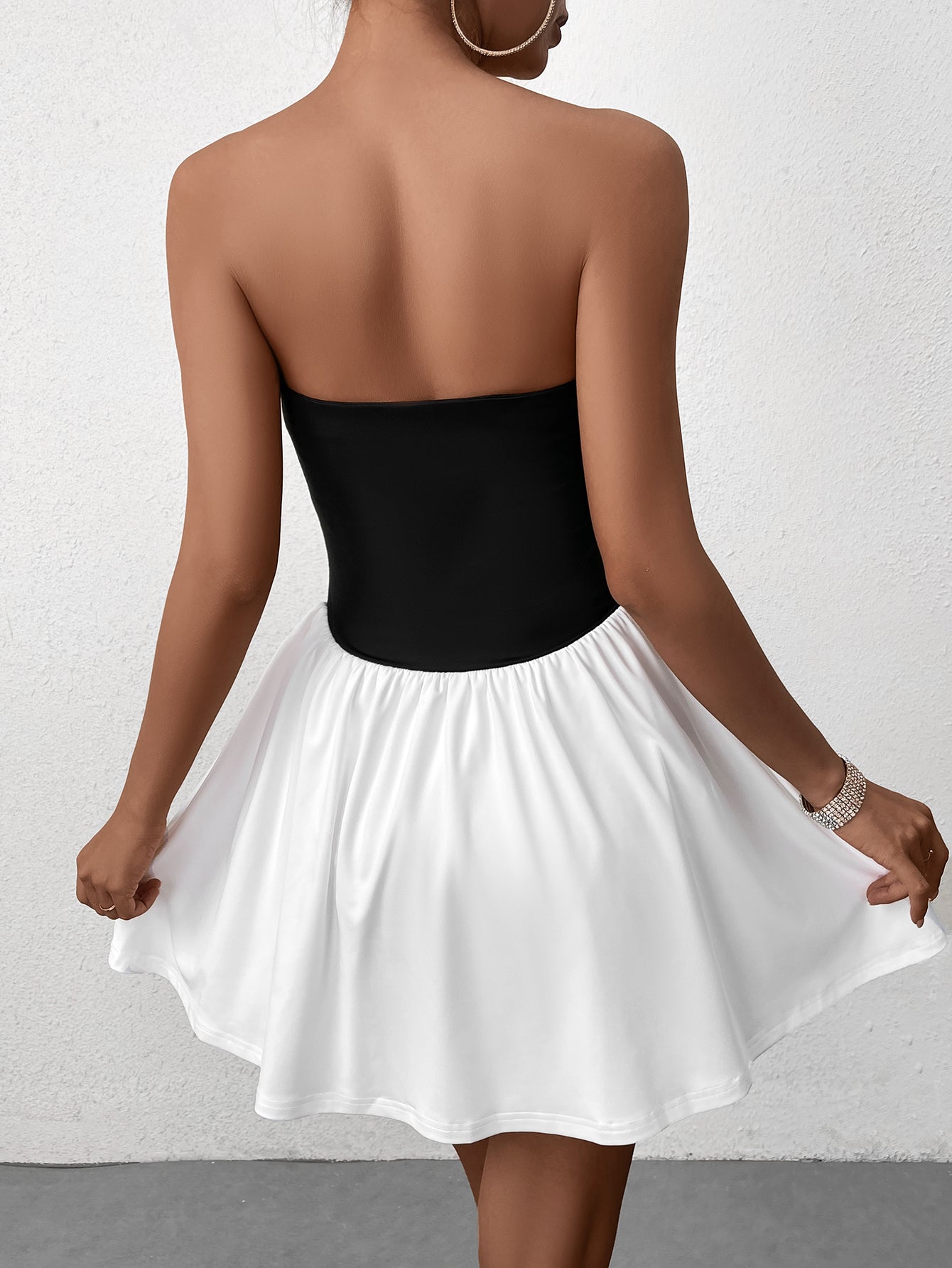 Black and White Contrasting Bandeau Backless Ruched Mini Dress