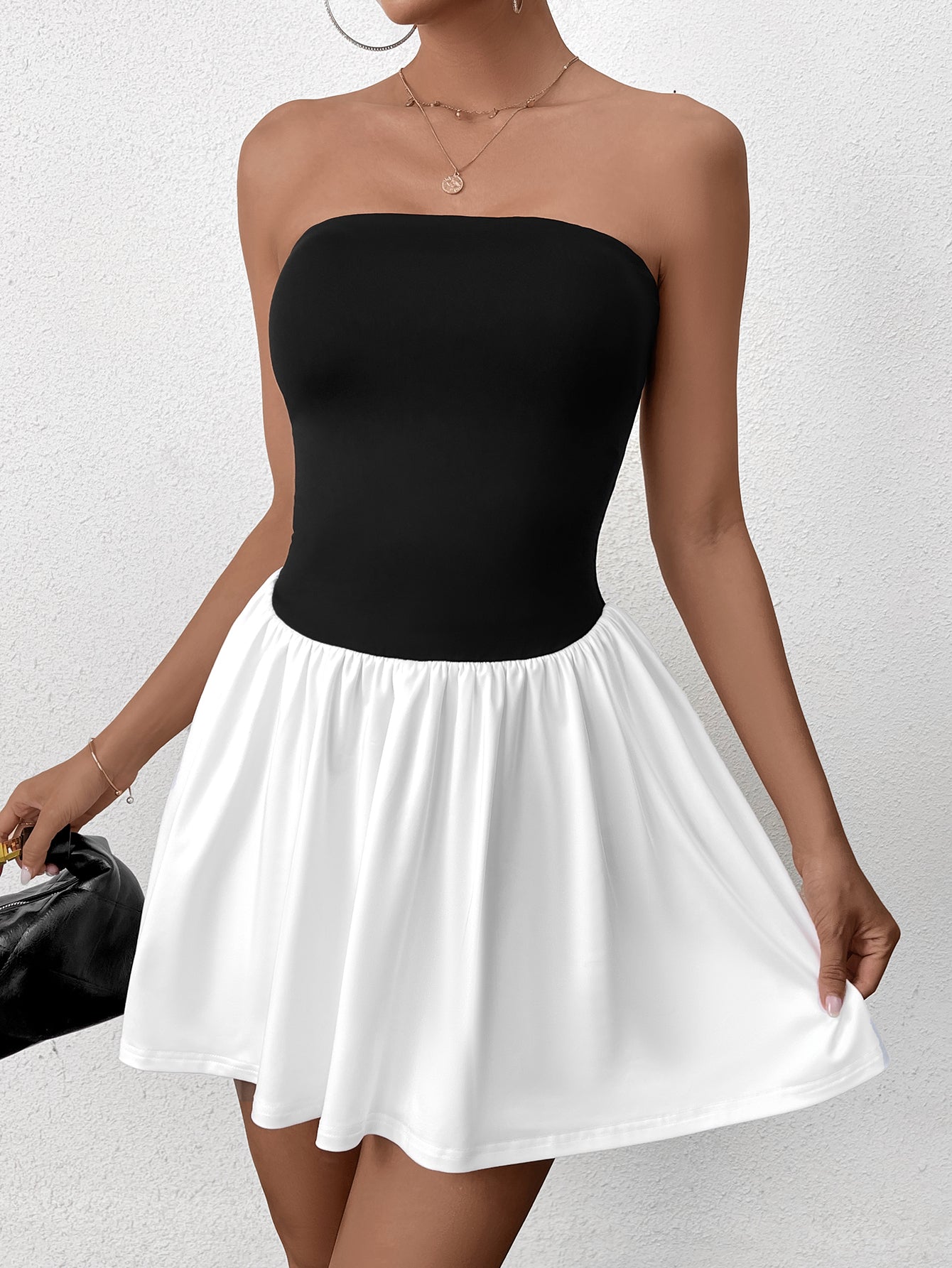 Black and White Contrasting Bandeau Backless Ruched Mini Dress