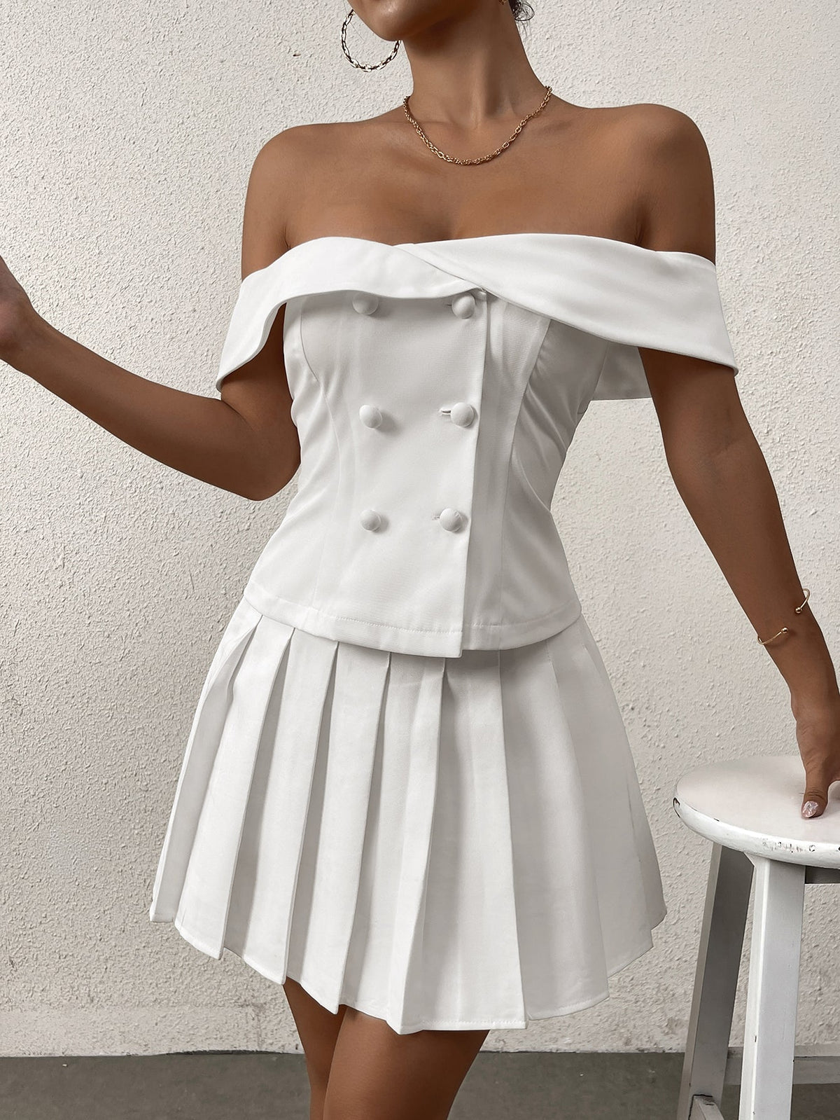 Vintage Breasted Solid Off-Shoulder Top