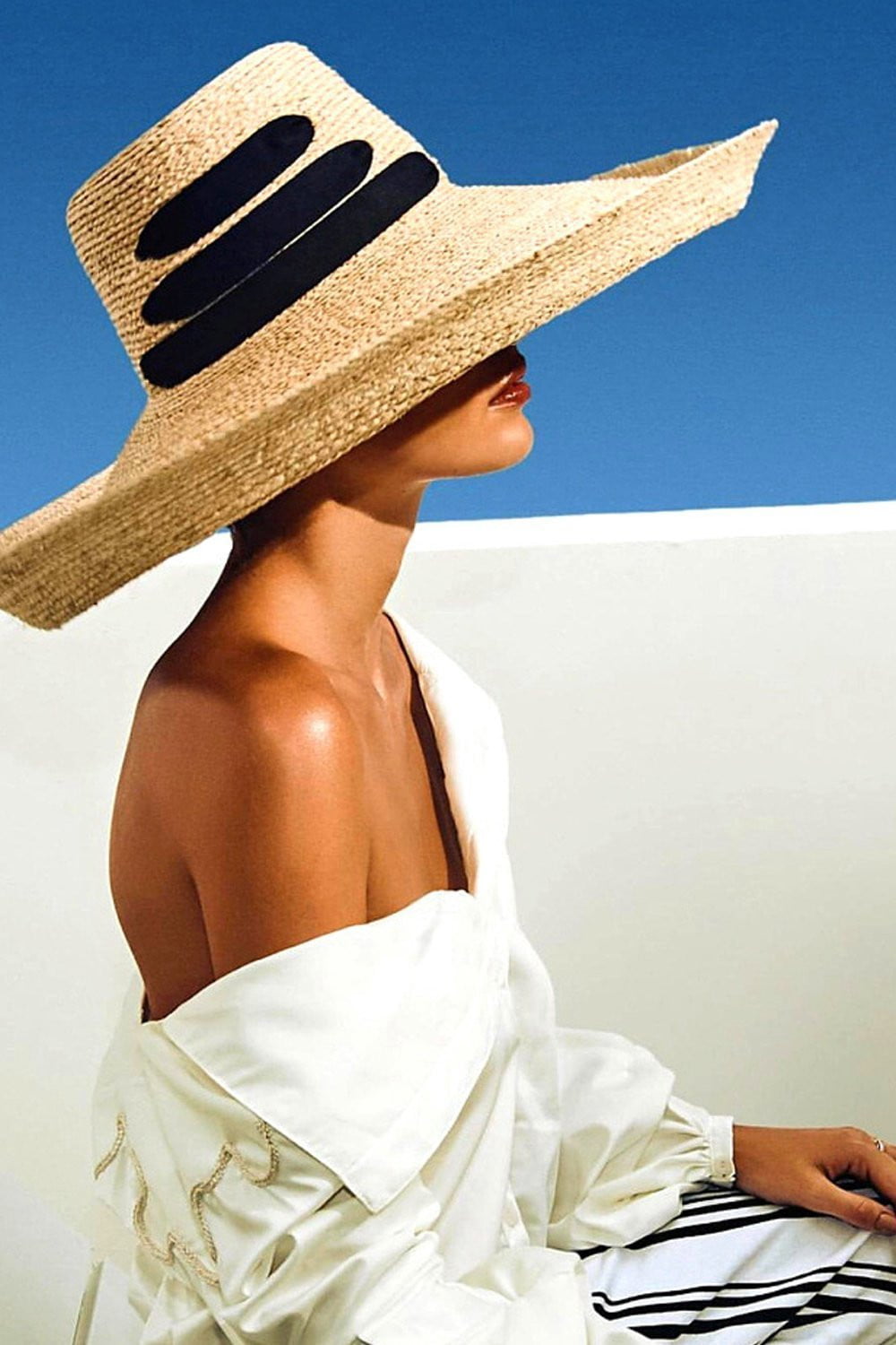 Raffia Straw Curved Brim Sun Hat With Chin Tie