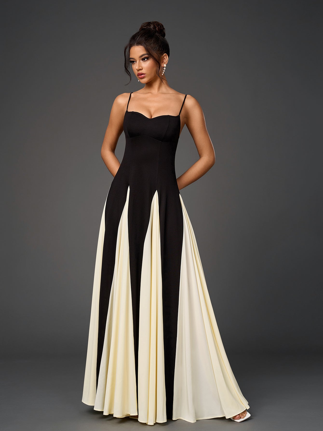 French Black and White Contrast Sleeveless Backless Slim Slip Dress
