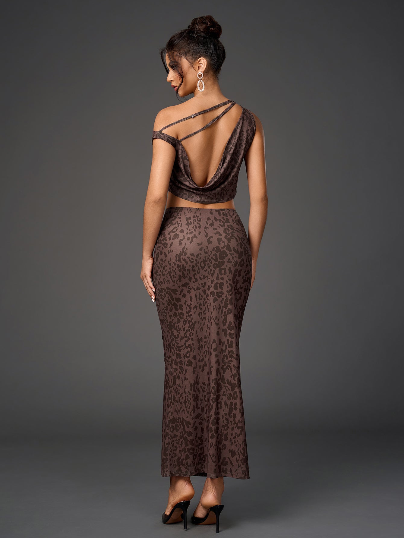 Sleeveless Backless Crop Top & Bodycon Skirt