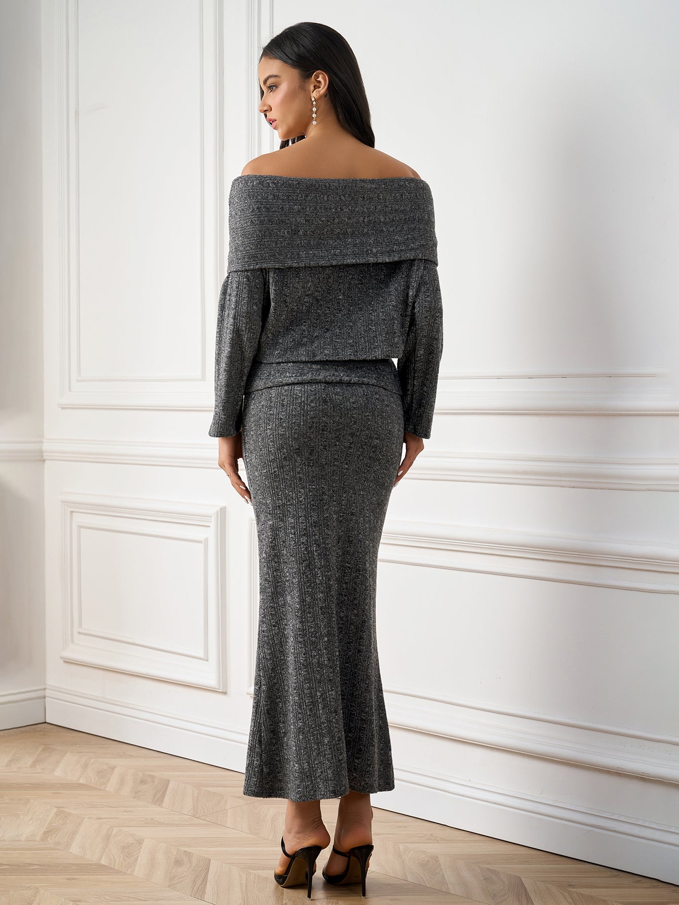 Elegant Off-Shoulder Solid Long-Sleeve Ruched Bodycon Maxi Dress