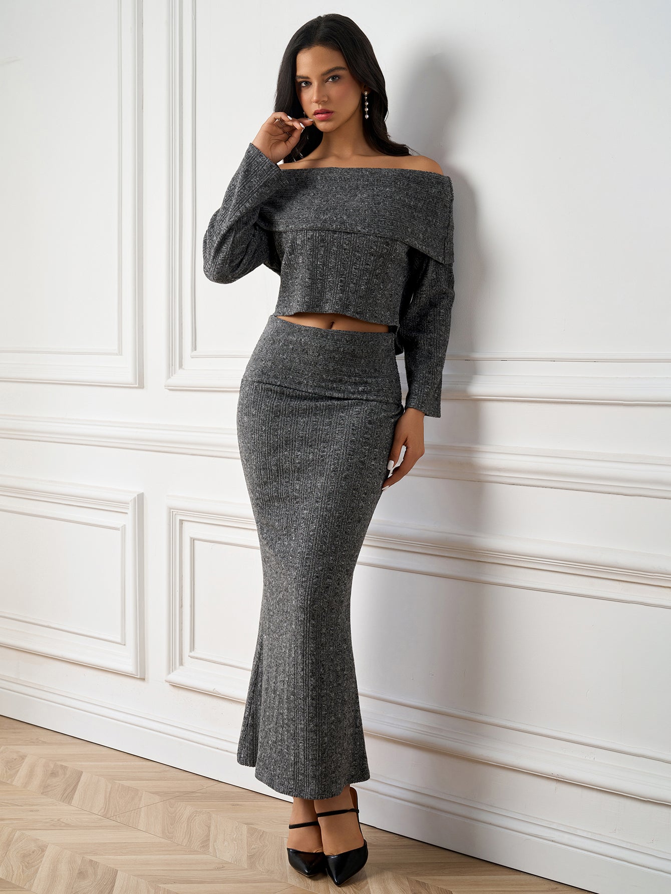 Elegant Off-Shoulder Solid Long-Sleeve Ruched Bodycon Maxi Dress