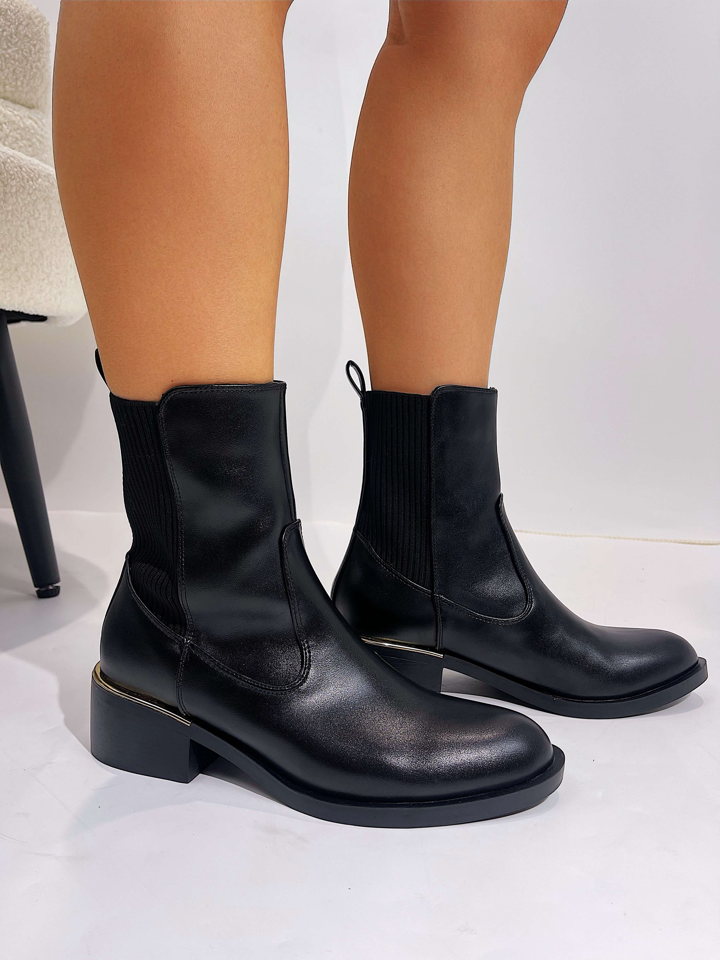 Faux Leather Rould Toe Western Ankle Boots