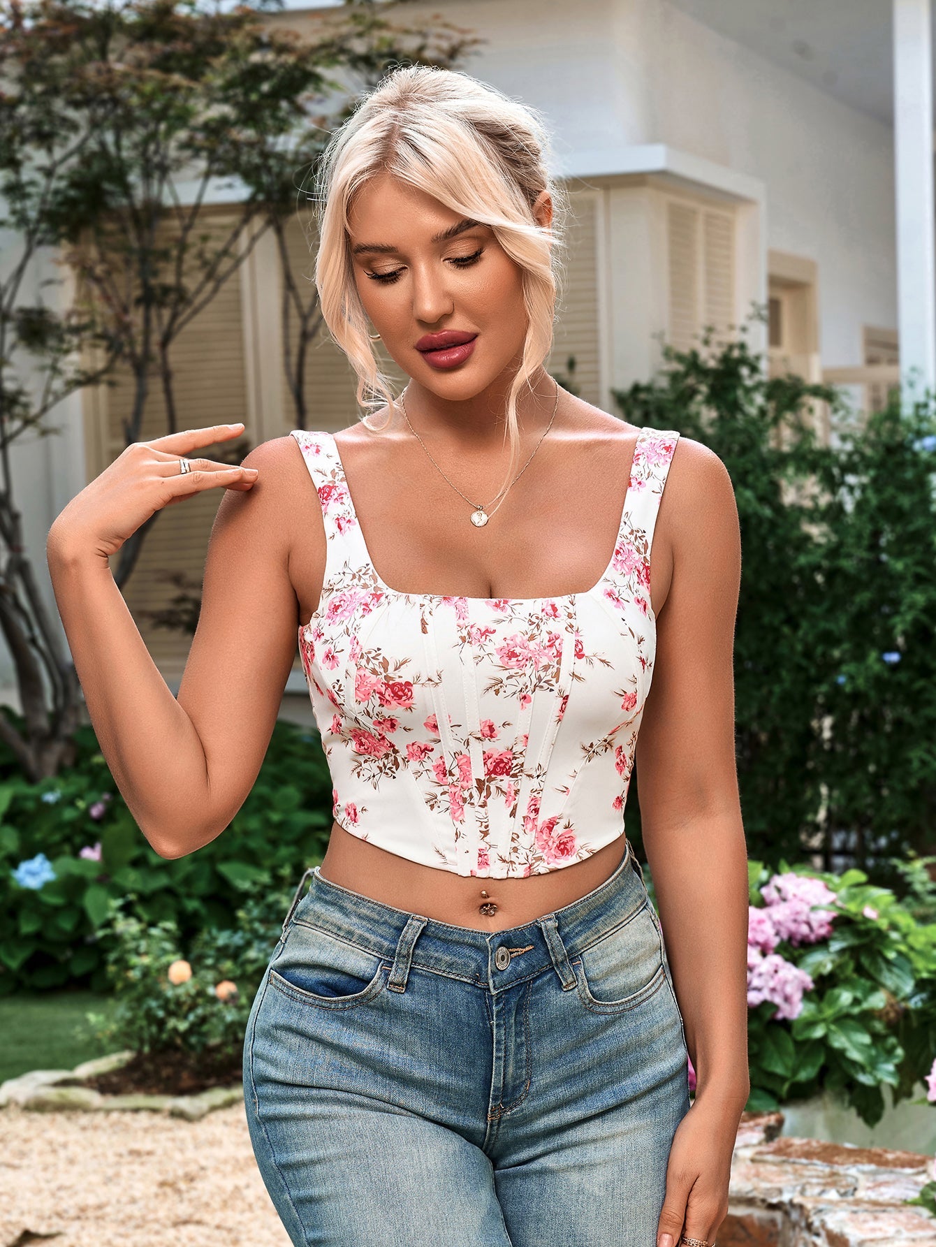 Ditsy Floral Print Hanky Hem Tank Top