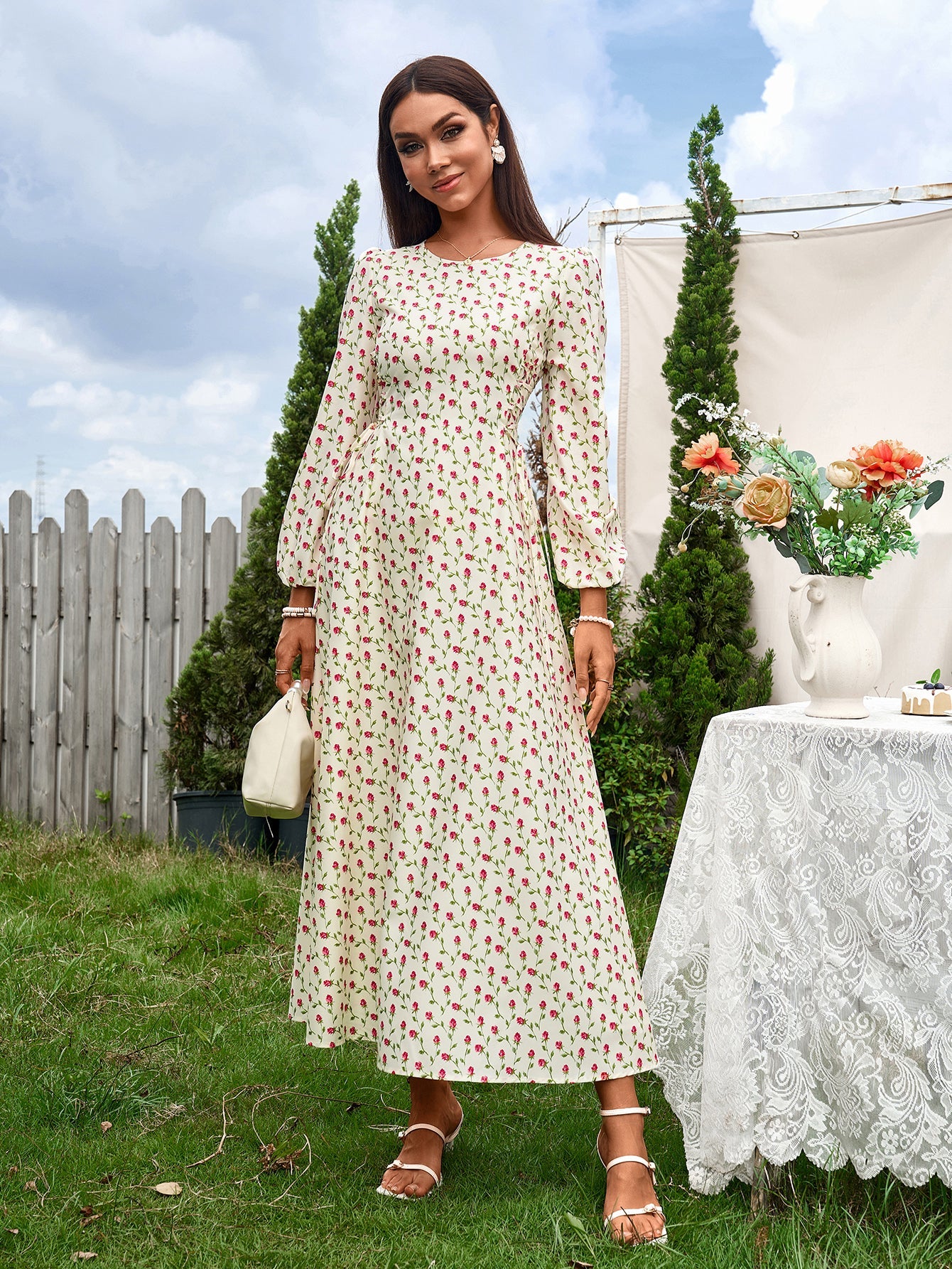 British-Style Square-Neck Long-Sleeved Ruched Floral Maxi Dress