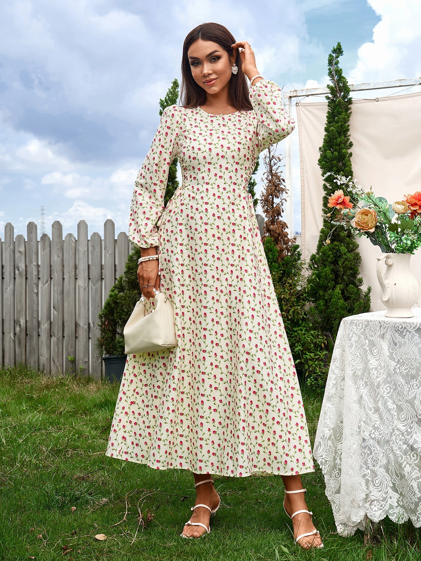 British-Style Square-Neck Long-Sleeved Ruched Floral Maxi Dress
