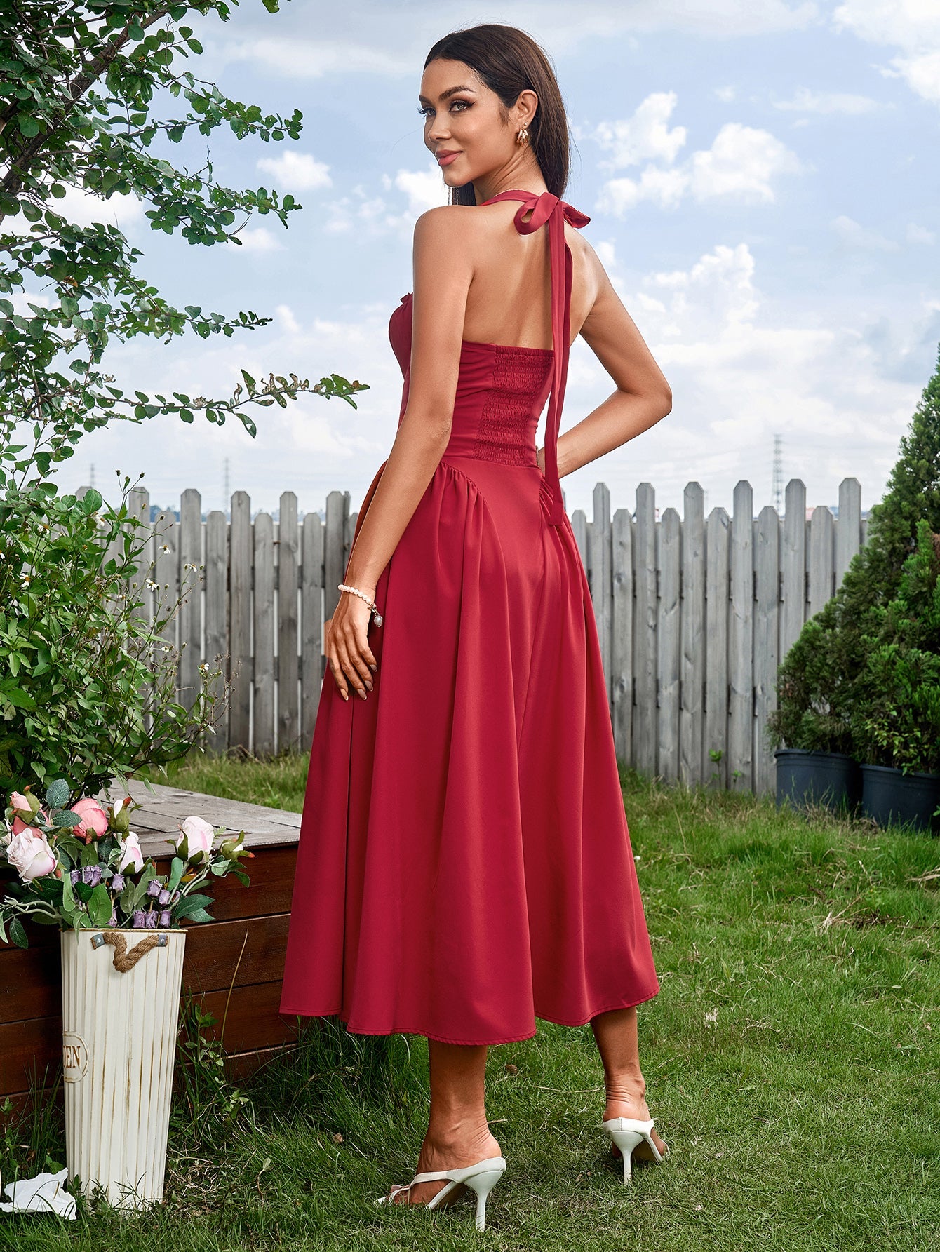 Sexy and Fashionable Halter Neck Cinched Waist Ruched Dress