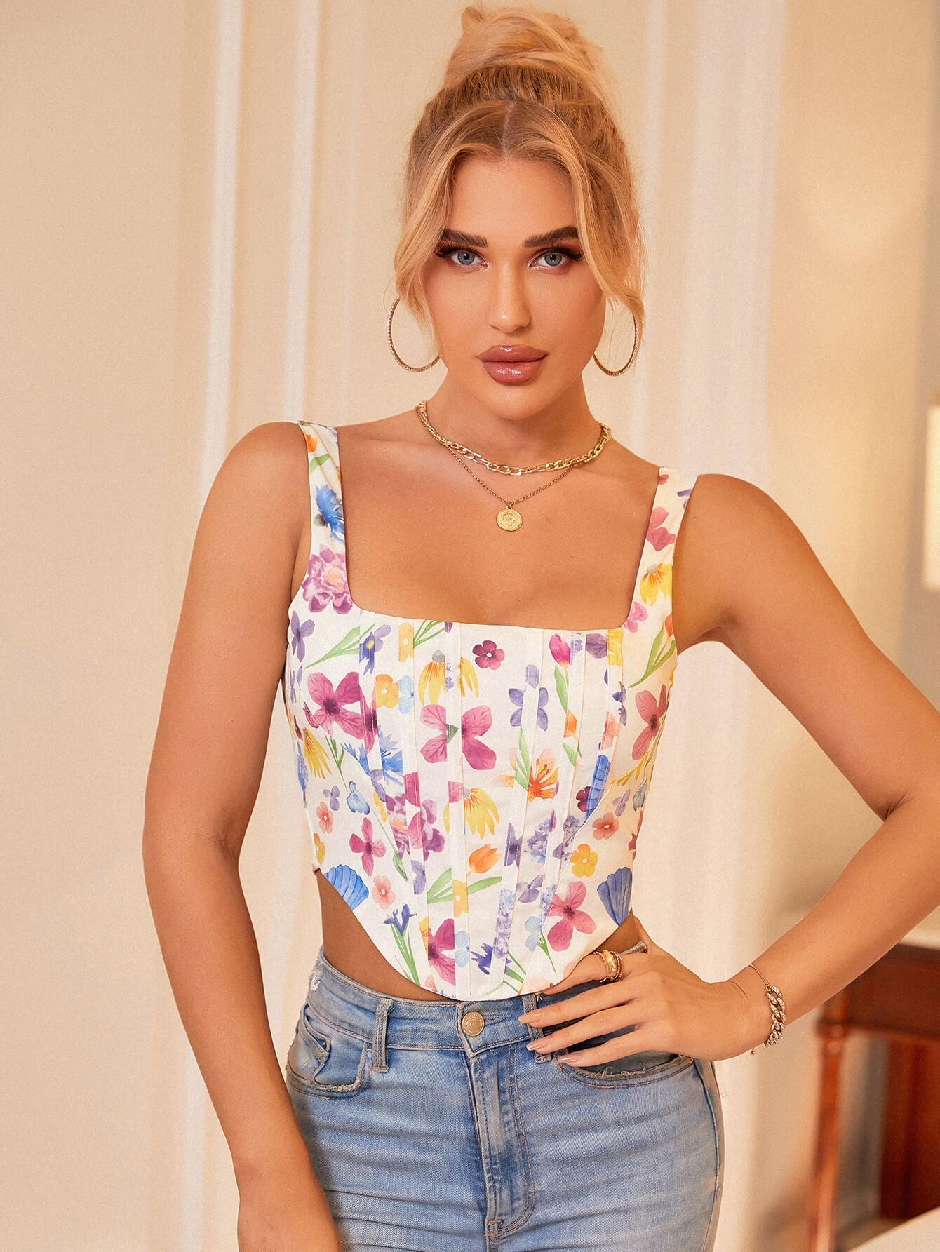 Ditsy Floral Print Hanky Hem Tank Top