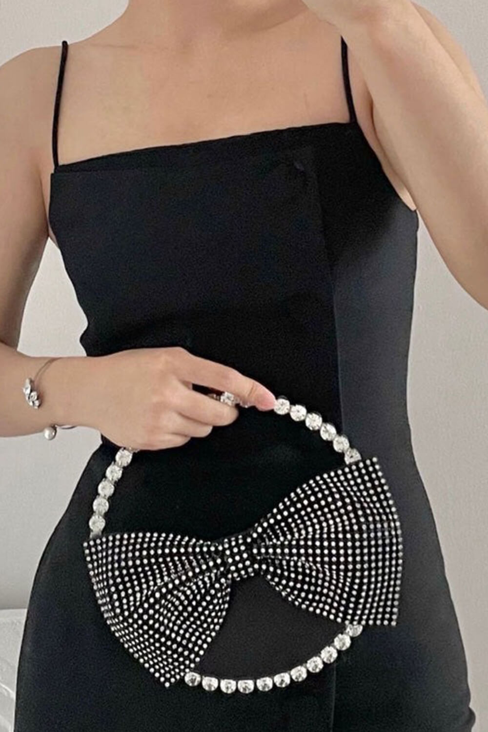 Round Rhinestones Bowknot Evening Clutch
