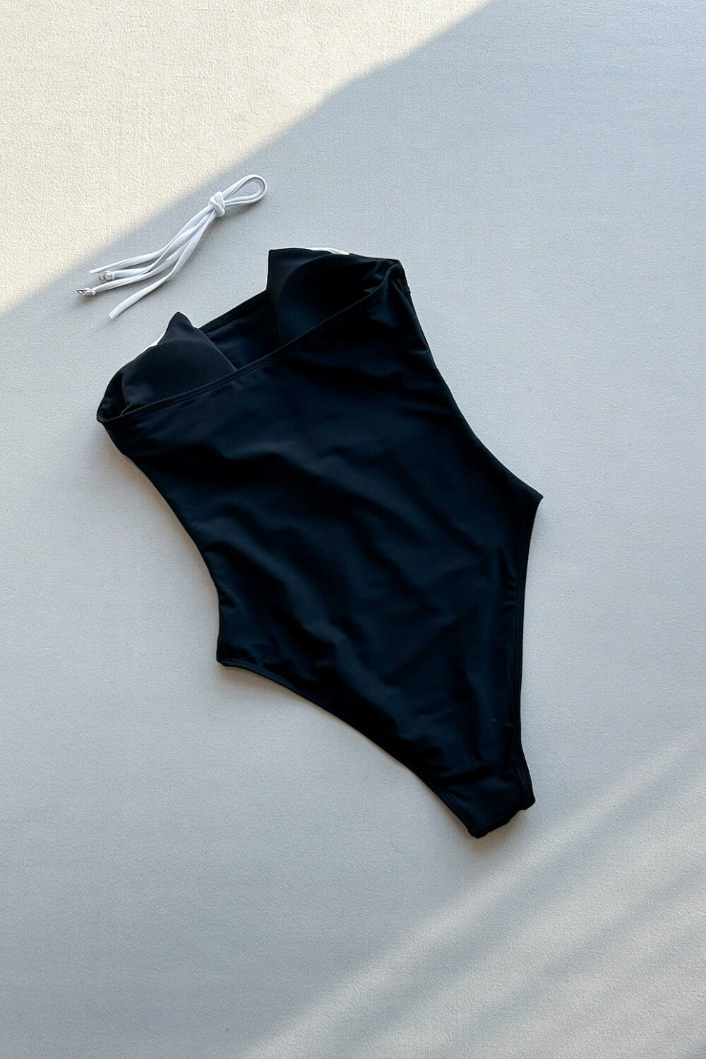 Colorblock Black And White Strapless One Piece Swimsuit With Fixed Belt