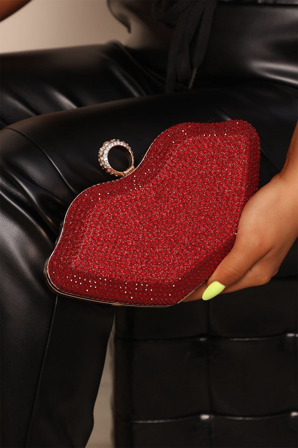 Rhinestone Lips Shaped Evening Clutch Purse With Straps